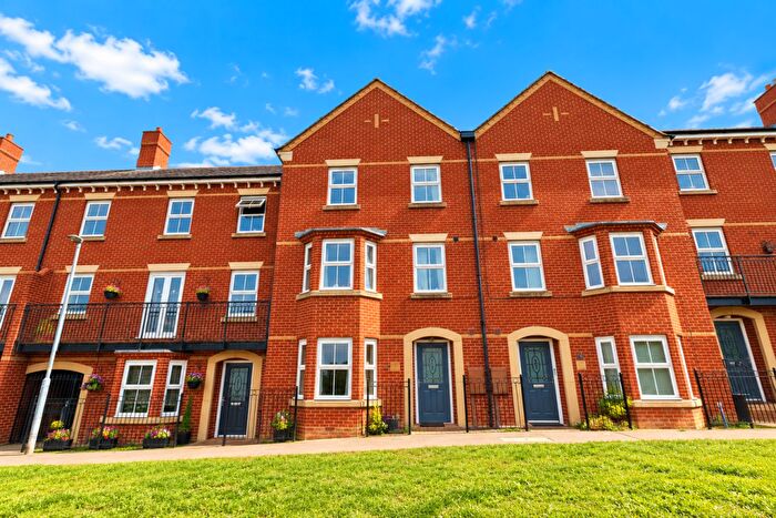4 Bedroom Town House For Sale In Frank Large Walk, Northampton, NN5