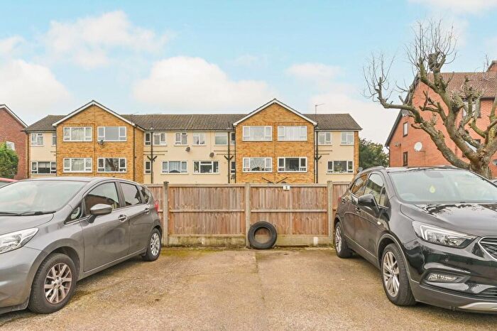 2 Bedroom Maisonette To Rent In Brunswick Road, Sutton, SM1