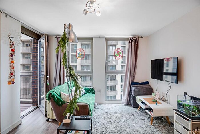 1 Bedroom Flat For Sale In Roma Corte, Lewisham, SE13