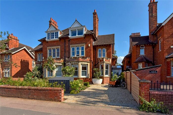 5 Bedroom Semi-Detached House To Rent In Banbury Road, Oxford, Oxfordshire, OX2