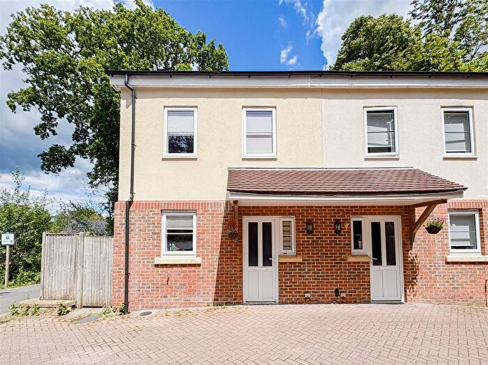 3 Bedroom Semi-Detached House For Sale In Gillsmans Hill, St. Leonards, TN38