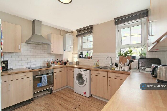 4 Bedroom Flat To Rent In Horsley House, London, SE4