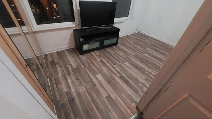 Studio To Rent In Clacton Road, London, E17