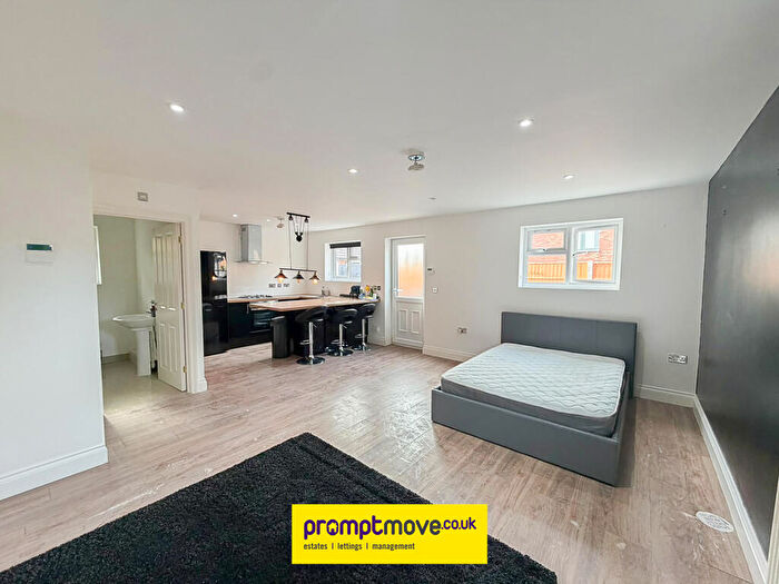Studio To Rent In Ashcroft Road Luton, LU2