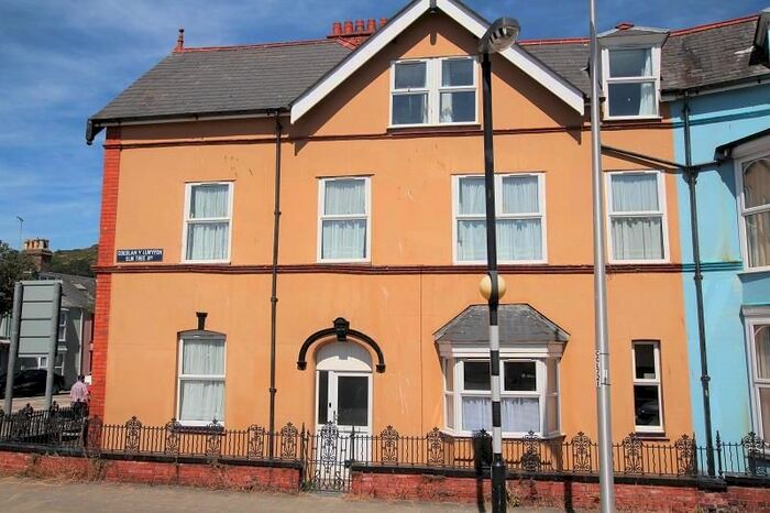 7 Bedroom Property To Rent In Elm Tree Avenue, Aberystwyth, SY23