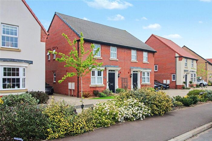 3 Bedroom Semi Detached House For Sale In Hardley Road, Poringland, Norwich, Norfolk, NR14