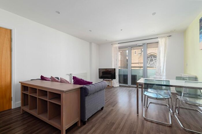 2 Bedroom Apartment To Rent In Barking Road, E16
