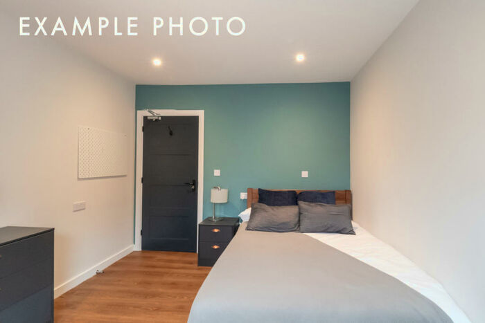 5 Bedroom Terraced House To Rent In Capricorn Way, Salford, M6