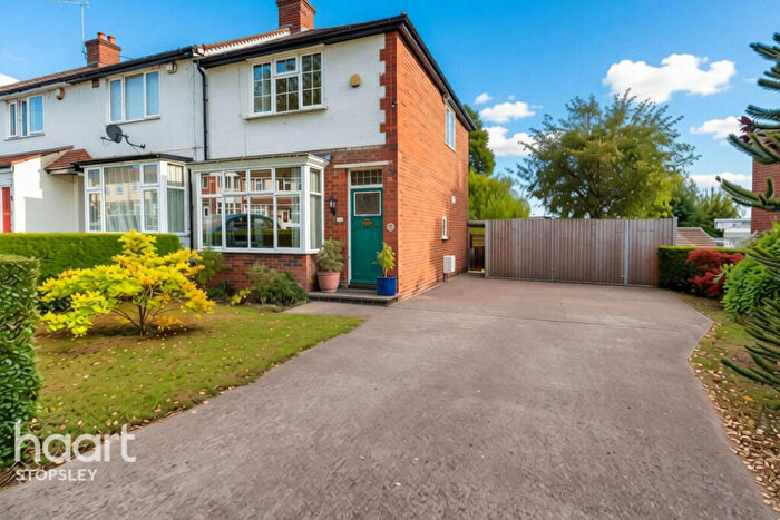 2 Bedroom End Of Terrace House For Sale In Hart Lane, Luton, LU2