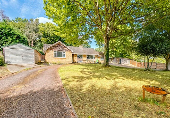 5 Bedroom Bungalow For Sale In Roundabout Lane, Mardley Heath, Welwyn, Hertfordshire, AL6