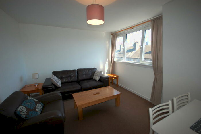 2 Bedroom Flat To Rent In Kintore Place, City Centre, Aberdeen, AB25