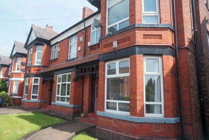 2 Bedroom Flat To Rent In Moorland Road, Manchester, M20