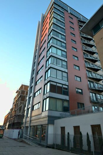 1 Bedroom Flat To Rent In Bedroom Flat, City Gate House, - Eastern Avenue, Ilford, Greater London, IG2