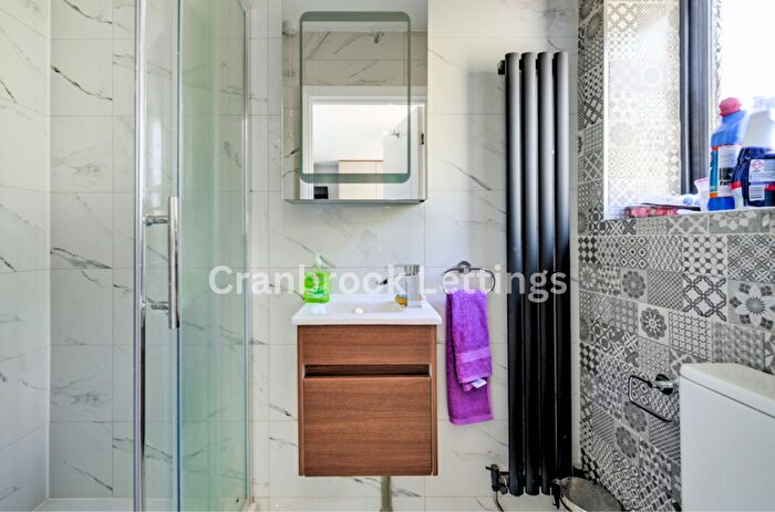 3 Bedroom Terraced House For Sale In Saltash Road, Hainault, IG6