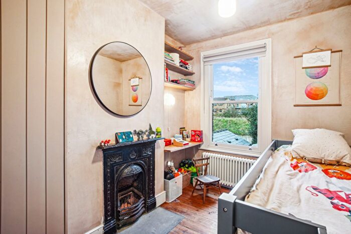 4 Bedroom Terraced House To Rent In Belgrave Road, Hoe Street, E17