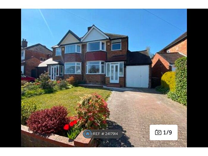 3 Bedroom Semi-Detached House To Rent In Arundel Crescent, Solihull, B92