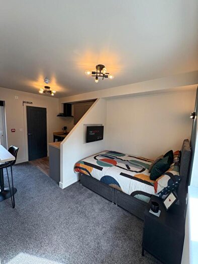 6 Bedroom House To Rent In New Zealand Square, Derby, DE22