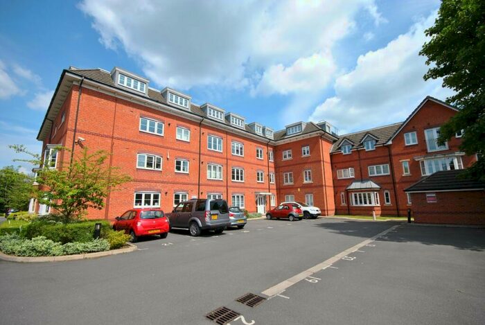 2 Bedroom Apartment To Rent In Regency Point, Radcliffe Road, West Bridgford, Nottinghamshire, NG2