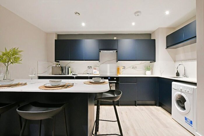 4 Bedroom Apartment To Rent In Broomgrove Apartments, Broomgrove Road, Sheffield, S10
