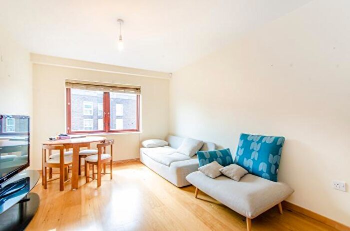 1 Bedroom Flat For Sale In Angelis Apartments, Graham Street, London, N1