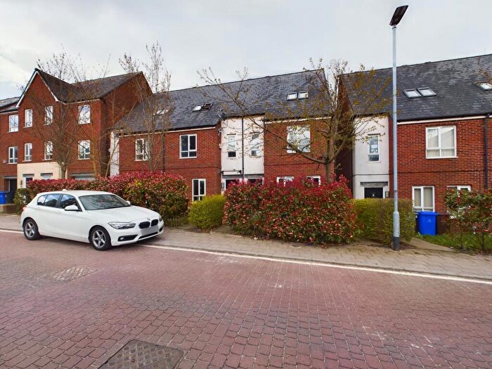 4 Bedroom Town House To Rent In Sytchmill Way, Stoke-on-Trent, ST6
