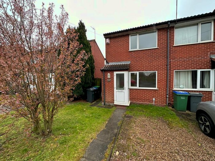 2 Bedroom Semi-Detached House To Rent In Wattle Road, West Bromwich, B70