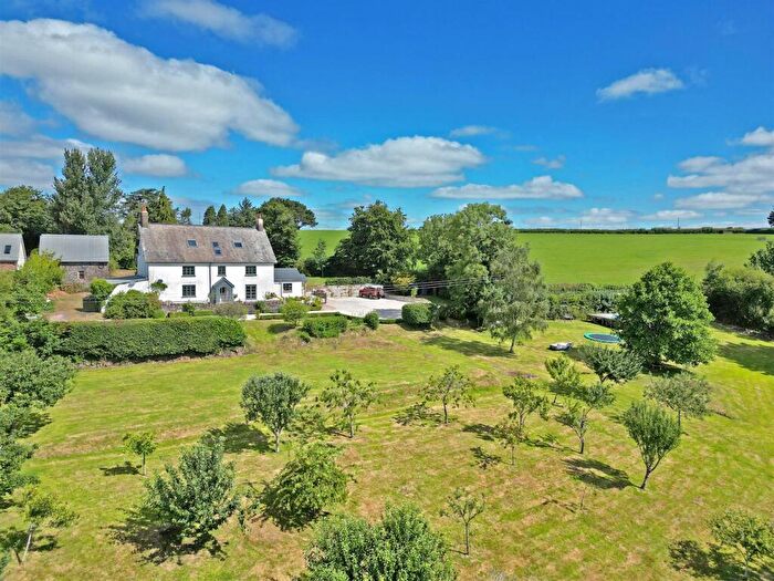 6 Bedroom Detached House For Sale In Stoodleigh, Tiverton, EX16