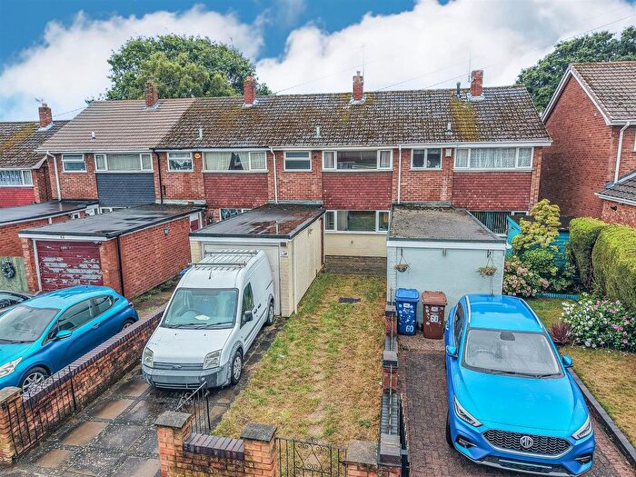 3 Bedroom Terraced House For Sale In The Beeches, Rugeley, WS15