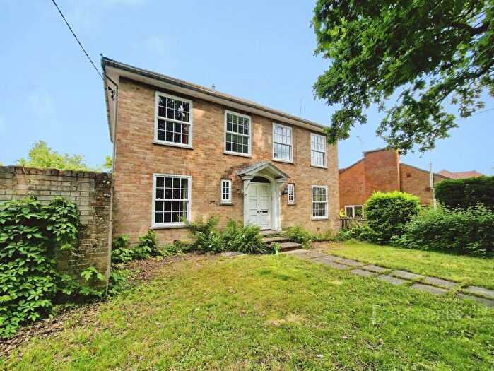 4 Bedroom House To Rent In Main Road, Otterbourne, Winchester, SO21