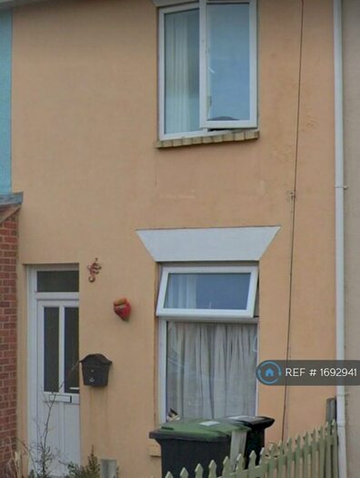 2 Bedroom Terraced House To Rent In Bedford Street, Gosport, PO12