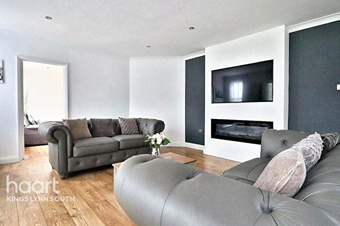 5 Bedroom Detached House For Sale In Outwell Road, Nordelph, PE38
