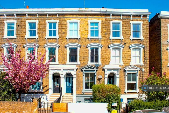 2 Bedroom Maisonette To Rent In Victoria Park Road, London, E9