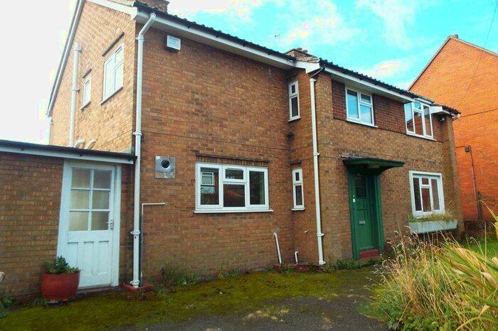 4 Bedroom Detached House To Rent In Cromer Road, Stoke-On-Trent, ST1