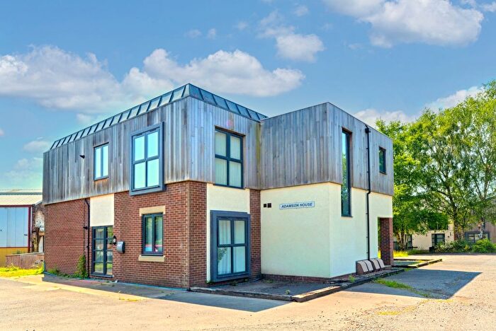 2 Bedroom Flat For Sale In Horsehay Court, Horsehay, Telford, Shropshire, TF4