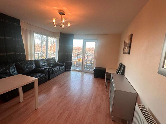 2 Bedroom Flat To Rent In Appin Place, Edinburgh, EH14