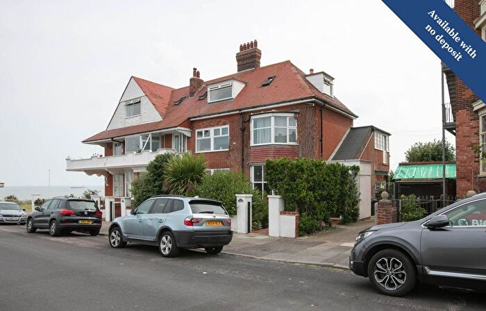 4 Bedroom Flat To Rent In Fifth Avenue, Cliftonville, CT9