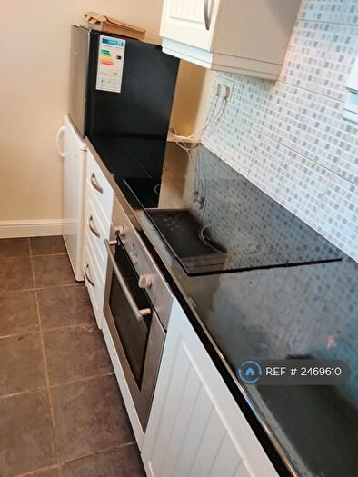 2 Bedroom Flat To Rent In Yarningale Road, Coventry, CV3