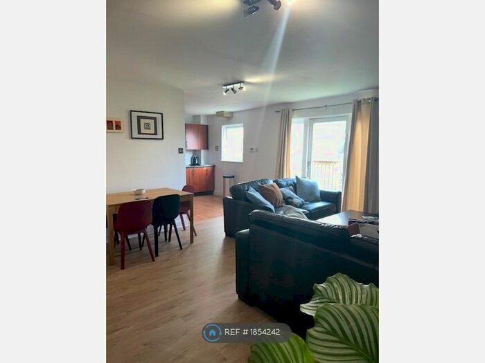 2 Bedroom Flat To Rent In The Mailbox, Birmingham, B1