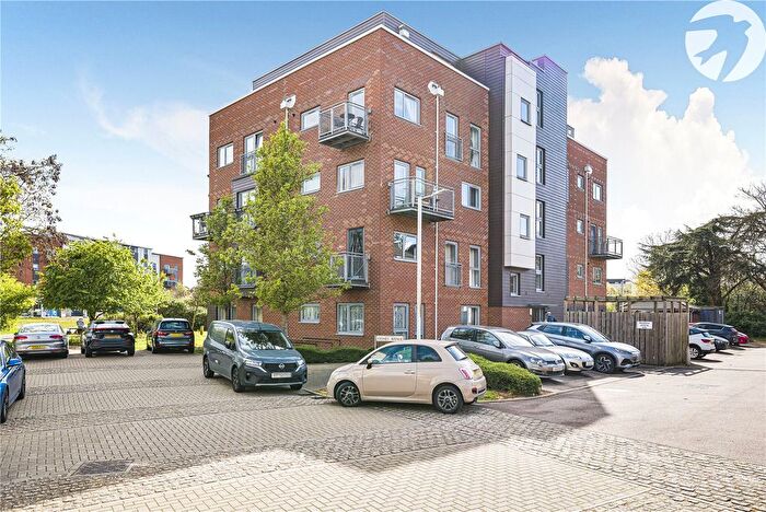 2 Bedroom Flat For Sale In Babylon Heights, Stones Avenue, Dartford, Kent, DA1