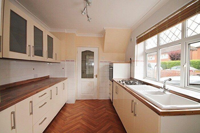 3 Bedroom Semi-Detached House To Rent In Fawns Manor Road, Feltham, Middlesex, TW14