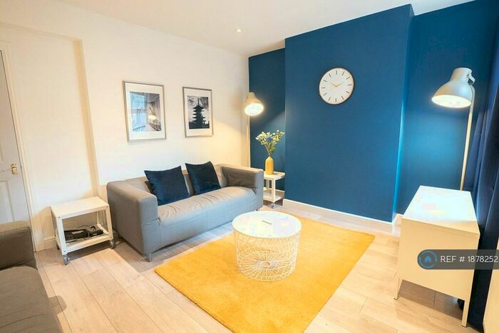 5 Bedroom Terraced House To Rent In Woodside Road, Southampton, SO17