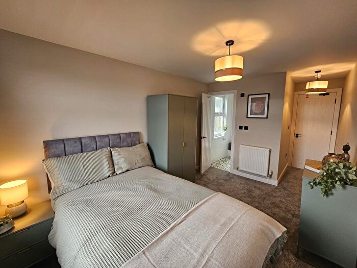 Flat To Rent In Douglas Road Maidstone., ME16