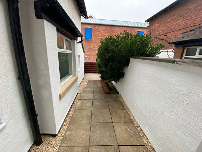 2 Bedroom Apartment For Sale In - St. Annes Road East, Lytham St. Annes, Lancashire, FY8