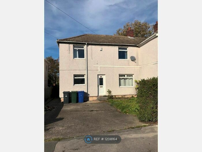 4 Bedroom Semi-Detached House To Rent In York Street, Thurnscoe, Rotherham, S63