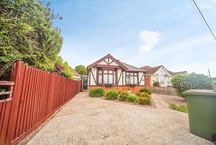 3 Bedroom Bungalow For Sale In Test Lane, Redbridge, Southampton, Hampshire, SO16