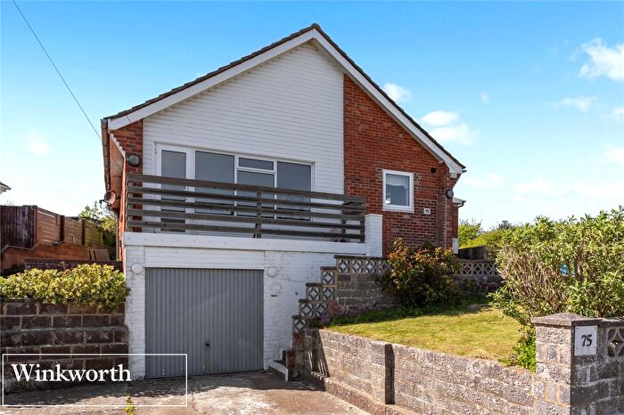 2 Bedroom Bungalow To Rent In Westmeston Avenue, Saltdean, Brighton, East Sussex, BN2