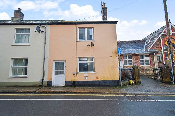 2 Bedroom Terraced House For Sale In North Street, Okehampton, EX20