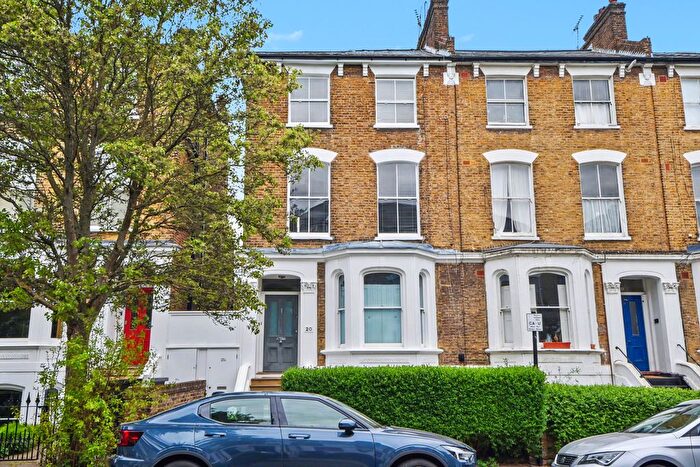 3 Bedroom Maisonette For Sale In Laurier Road, Dartmouth Park, London, NW5