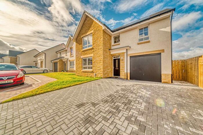 4 Bedroom Detached House To Rent In Lady Glen Crescent, Newton Mearns, G77