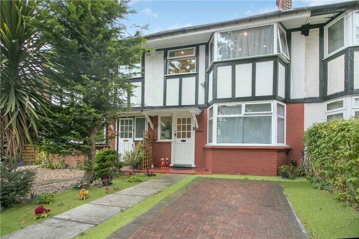 4 Bedroom Terraced House To Rent In Park Drive, London, W3